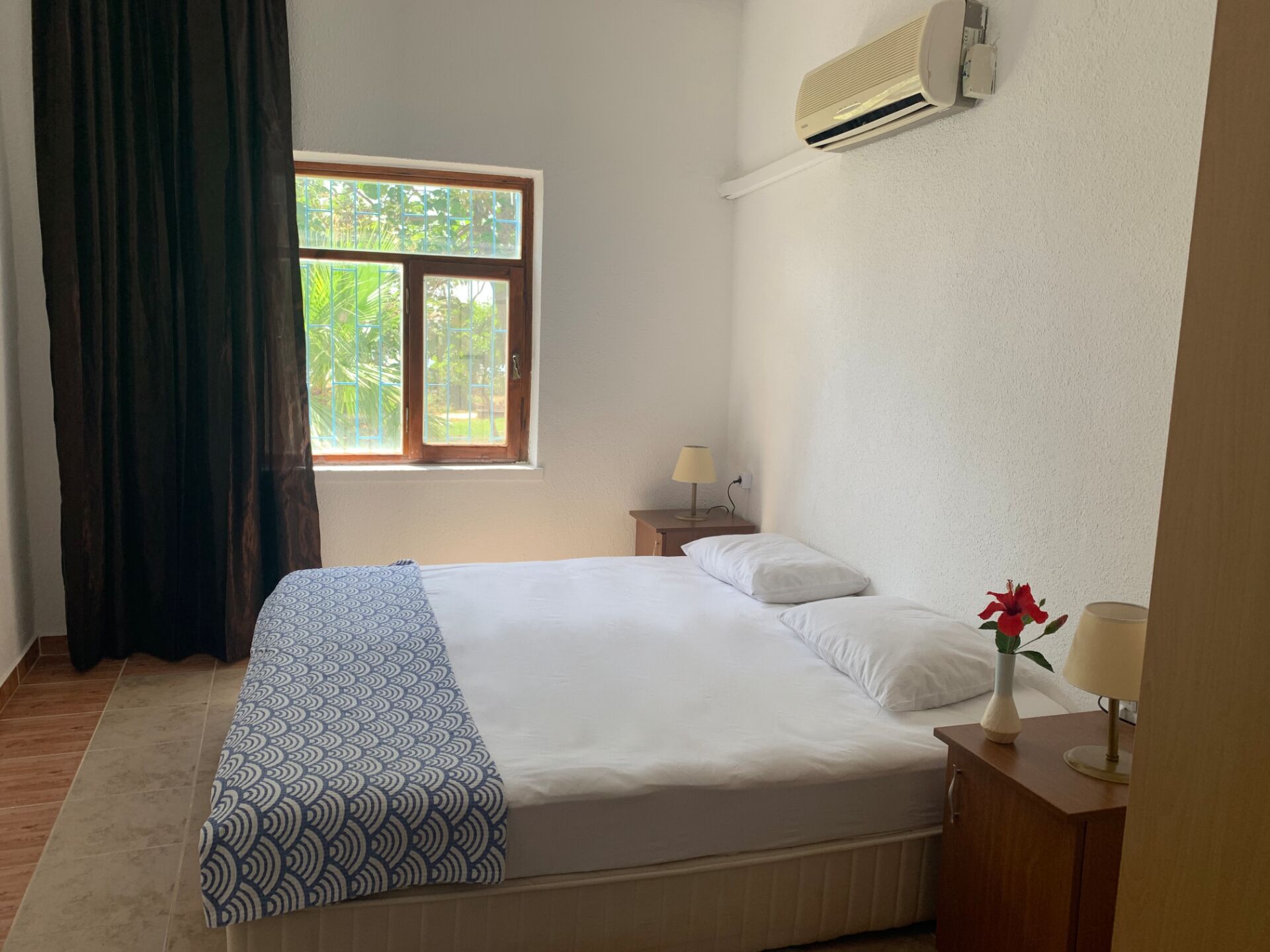 standard double or twin room, sea view | iron/ironing board, rollaway beds, free wifi, bed sheets