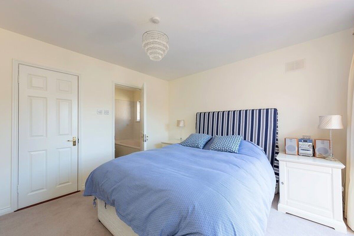 2 bedrooms