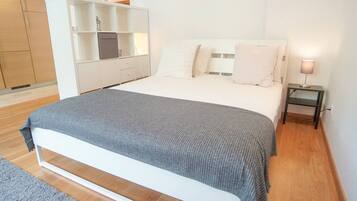 Desk, iron/ironing board, internet, bed sheets