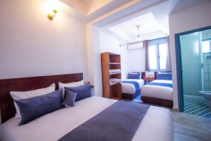 Cortinas blackout, quartos à prova de som, Wi-Fi de cortesia