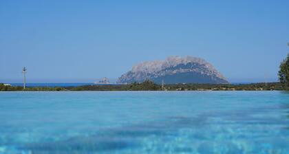 Tavolara Sunrise House