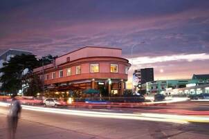 Fachada de la propiedad