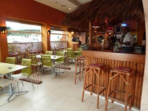 바(숙박 시설 내)