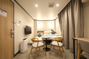 Down comforters, in-room safe, desk, laptop workspace