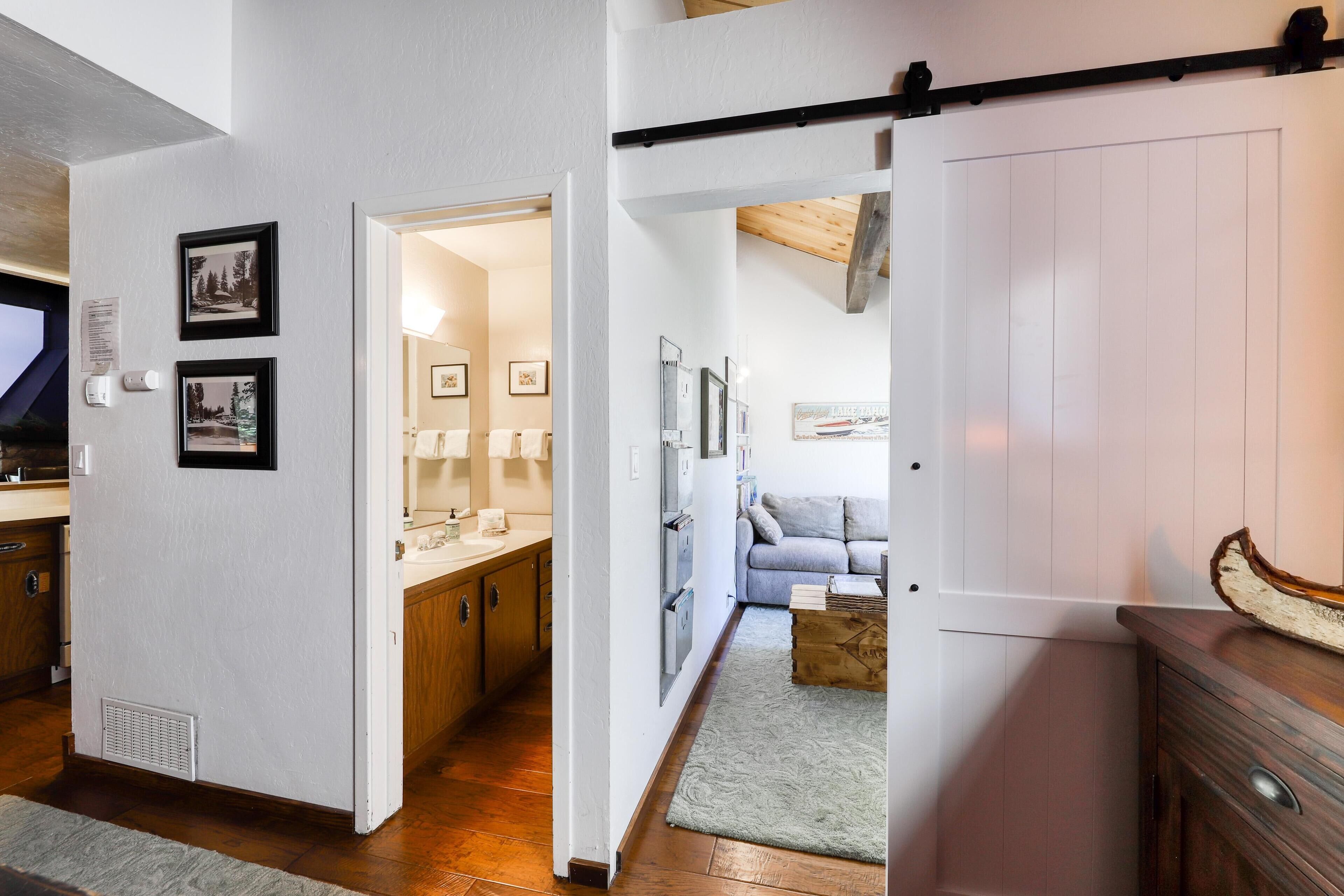 House, Multiple Beds (Streamside Townhome) | 2 bedrooms