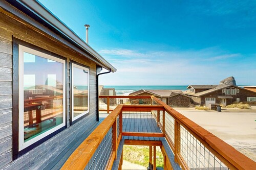 The Kiwanda Surf House