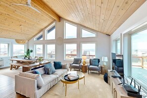House, Multiple Beds (The Kiwanda Surf House) | Living area - The Kiwanda Surf House (Pacific City)