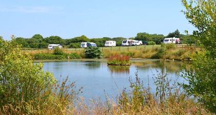 Complexe rural 7 Lux Cottages, Ash Cottage, avec de belles vues sud