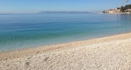 Villa in Podgora,familienfreundlich,Meerblick,Pool,ruhig,free WiFi,bis 6 Pers.