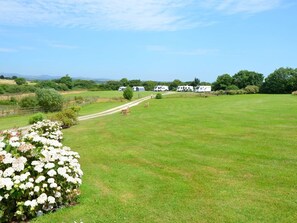 Property grounds - Rural Complex 7 Lux Cottages, Beech Cottage Sleeps 2, 1 well behaved dog allowed (Tregony)