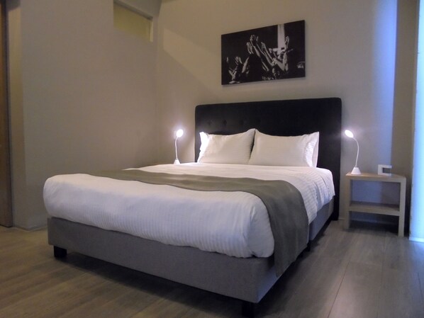 Standard Double Room | Free WiFi, bed sheets - Hotel Arena Suites Bogota (Bogotá)