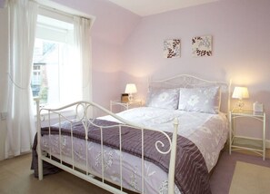 2 soverom, strykejern/-brett, reiseseng for barn og wi-fi (inkludert)