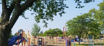 Family owned Vacation Suite conventienly located across from Lake Huron Beach.