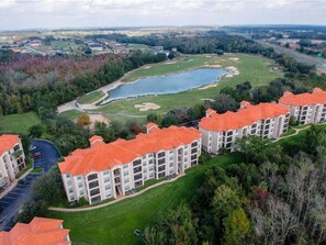 Exterior - Upgraded 3br/2ba resort condo near Disney & more! Great onsite bar & restaurant! (Davenport)