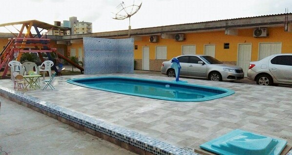 Outdoor pool, pool loungers