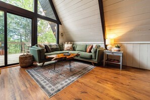 Smart TV, fireplace, video games, DVD player