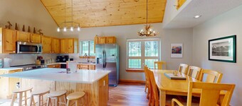 Pet Friendly | Hot Tub | Easy Access | Cabin in the Woods