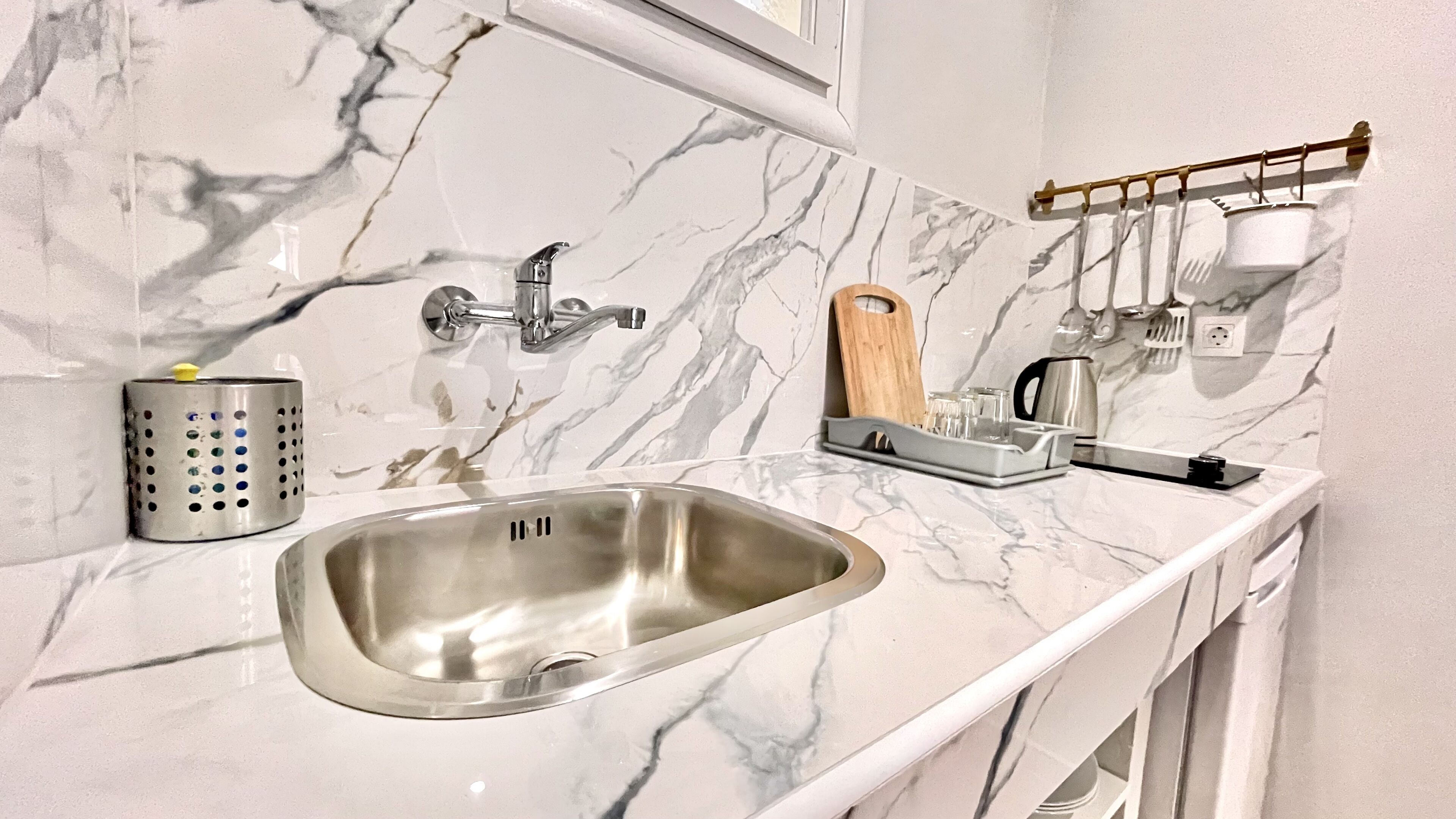 Photo - Nine Muses Apartments