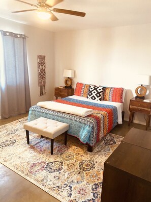 2 bedrooms, iron/ironing board, WiFi, bed sheets