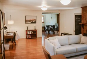 Chambre Double Majestueuse, patio | Wi-Fi gratuit, draps fournis