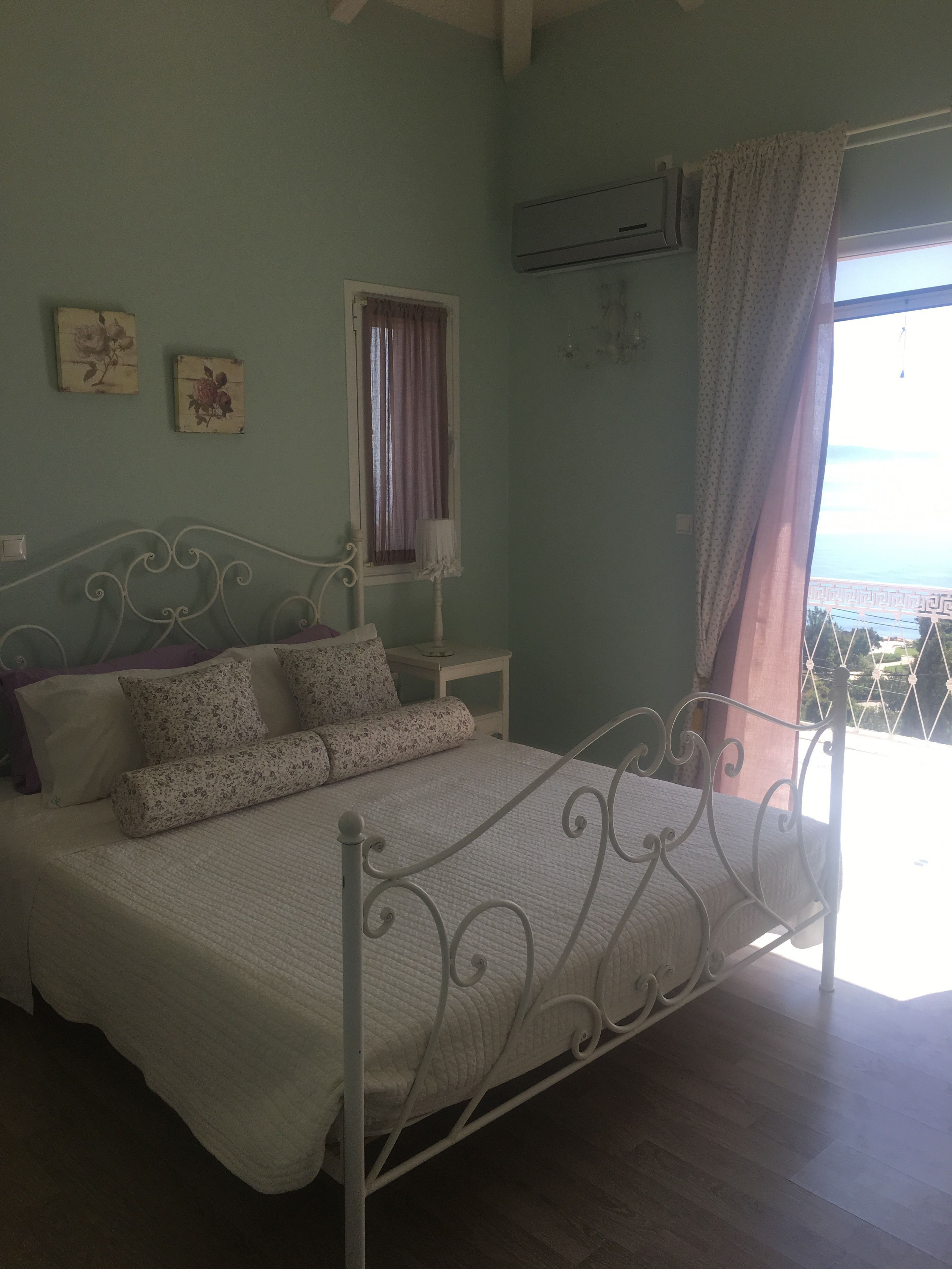 House | Iron/ironing board, free WiFi, bed sheets