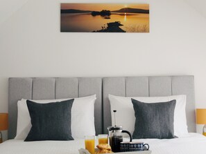 3 bedrooms, free WiFi, bed sheets - 3 bedroom accommodation in Laurieston, near Gatehouse of Fleet (Laurieston, near Gatehouse of Fleet)