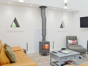 Televisie en een open haard