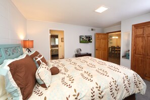 2 Schlafzimmer, Bügeleisen/Bügelbrett, kostenloses WLAN, Bettwäsche