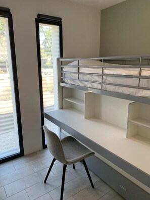 3 Schlafzimmer, BĂŒgeleisen/BĂŒgelbrett, kostenloses WLAN, BettwĂ€sche