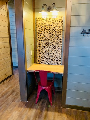 4 chambres, fer et planche à repasser, Wi-Fi, draps fournis