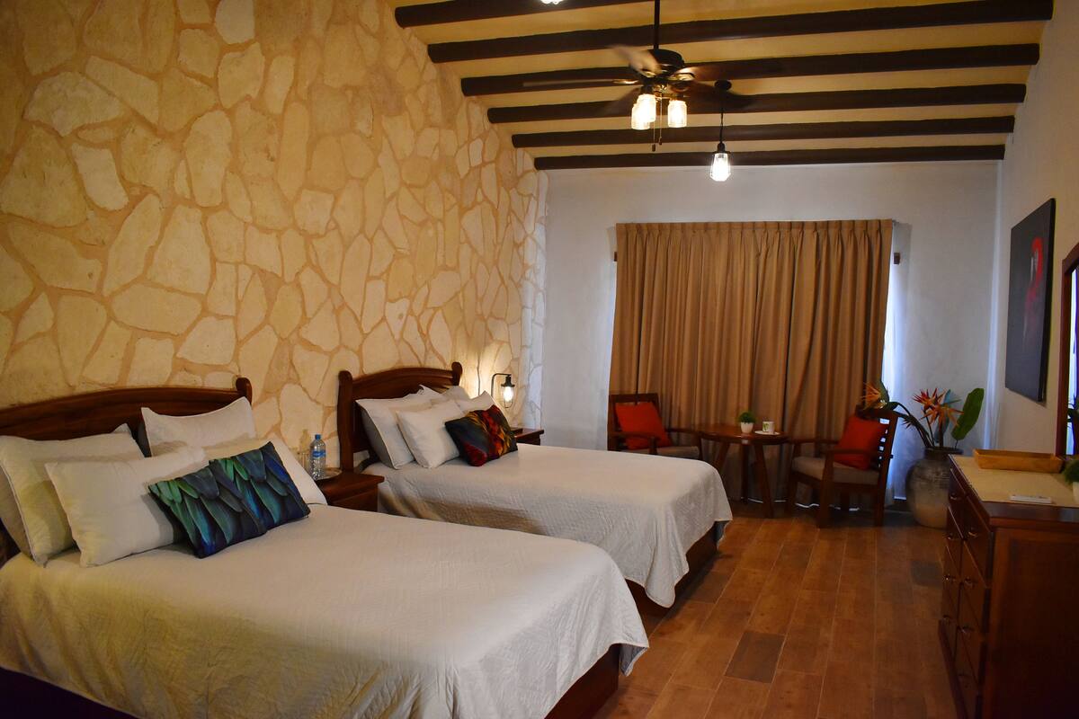 1 quarto, frigobar, individualmente decorados