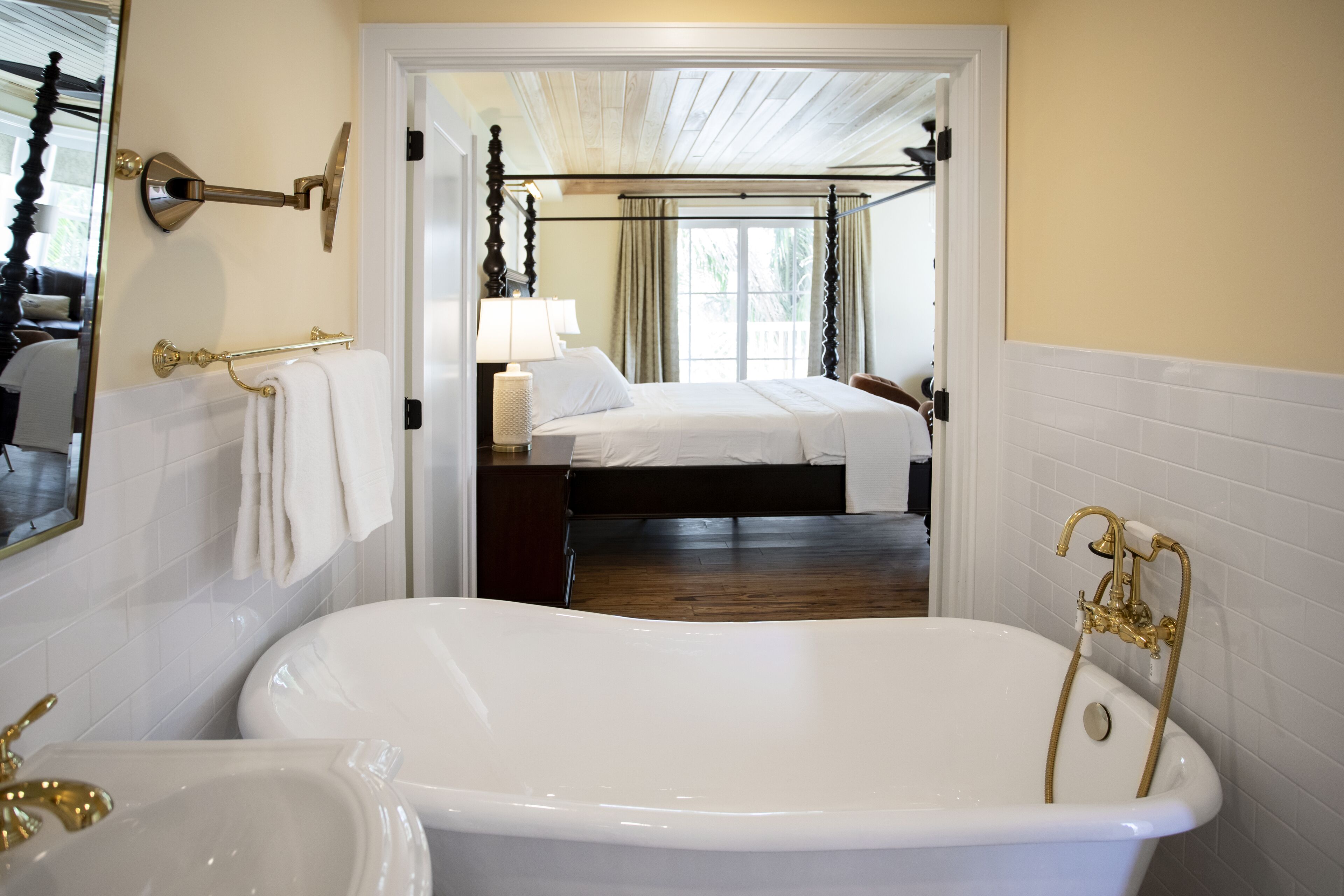 luxury room, 1 king bed, ocean view | bathroom | eco-friendly toiletries, hair dryer, towels, soap