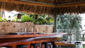 Takterrassebar, utsikt mot havet, åpen på utvalgte dager