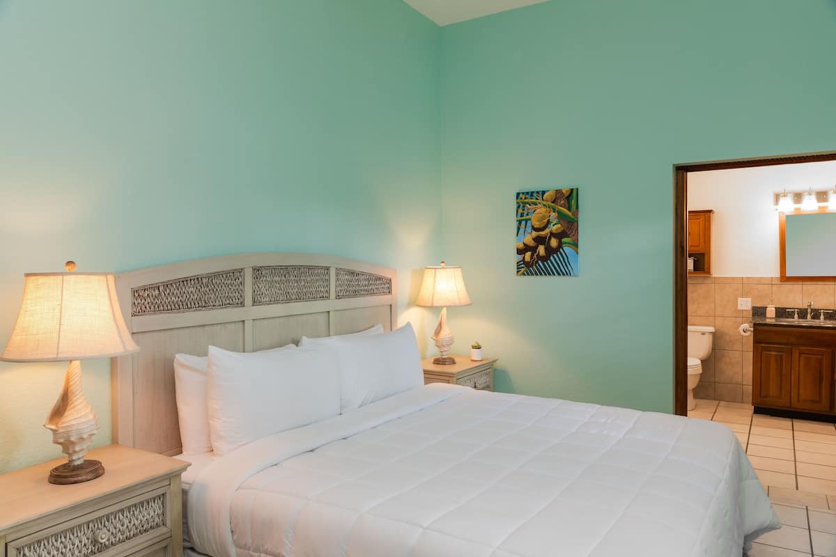 2 bedrooms, hypo-allergenic bedding, blackout curtains