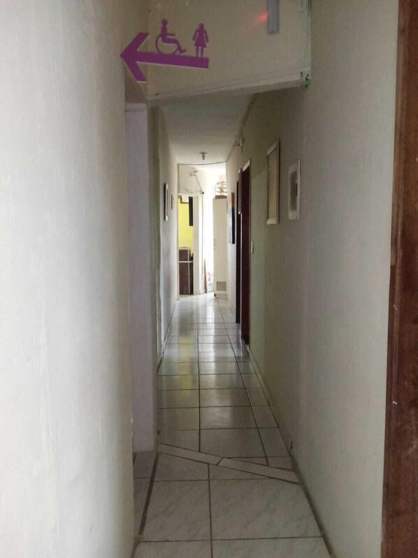 Economy Shared Dormitory, 2 Bedrooms | Bathroom - Hostel Canarios (Palhoça)