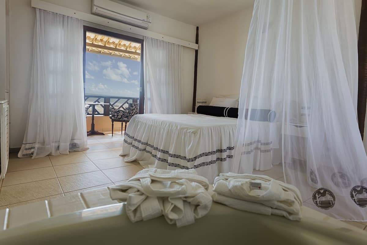 deluxe room, sea view | minibar, free wifi