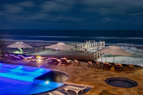2 outdoor pools, pool umbrellas, sun loungers