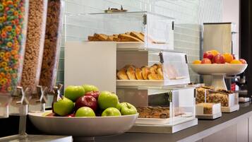 Desayuno bufé gratuito y diario