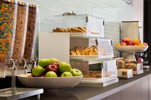 Petit déjeuner buffet compris tous les jours