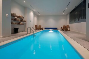 Una piscina techada