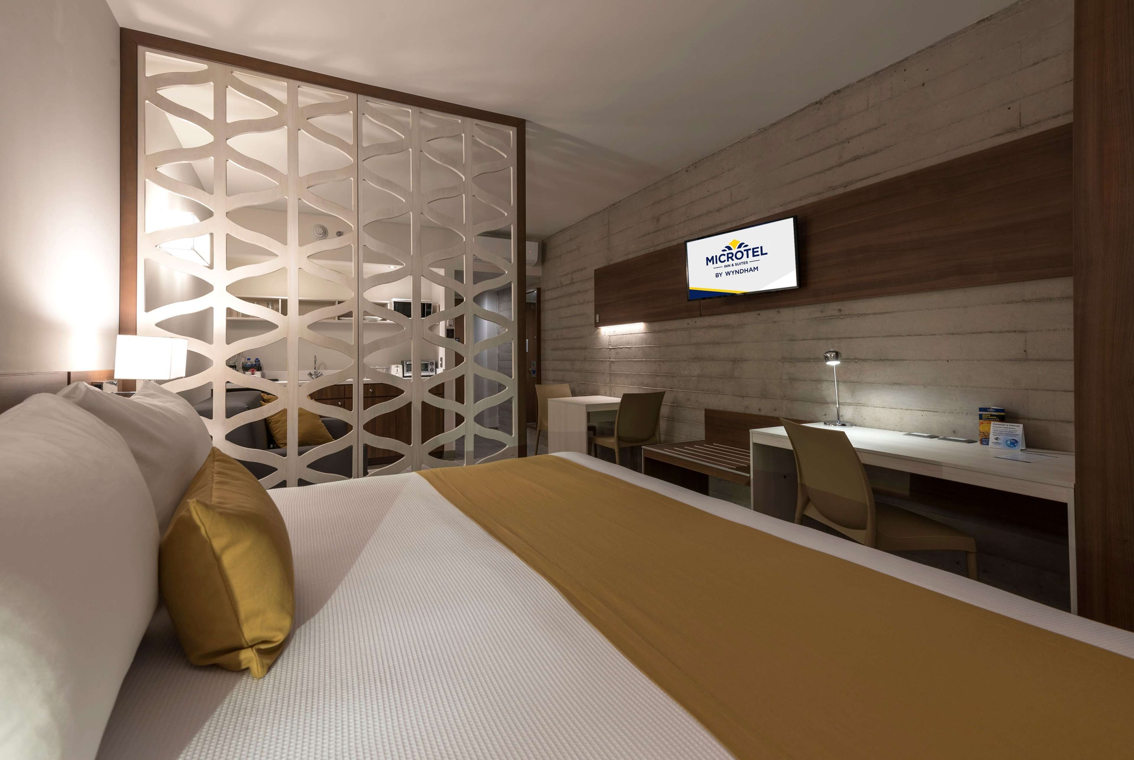 Suite, 1 kingsize-seng, ikke-røyk | Sengetøy av topp kvalitet, Tempur-Pedic-senger og safe på rommet