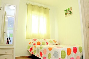 1 bedroom, iron/ironing board, WiFi, bed sheets