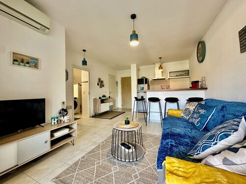 Apartment with Terrace, Garden and Parking