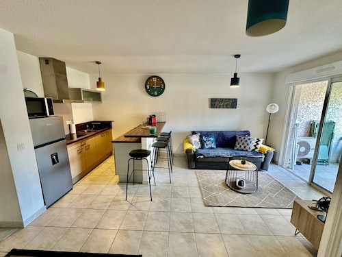 Appartement avec Terrasse, Jardin et Parking