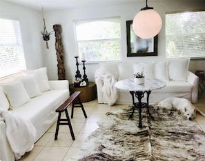 House, Multiple Beds, Private Pool, Ocean View | Living area