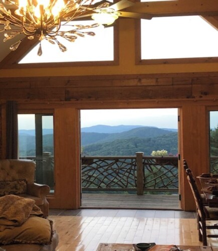 Don't Miss Out on Fall! Book now for Oct/Nov and Ski Season at Hatley Pointe!