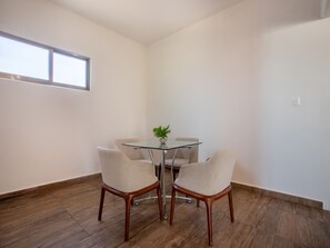 Junior Suite, 2 Double Beds | Bed sheets - Hotel José y Lety (Progreso)