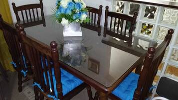 Apartment | In-room dining