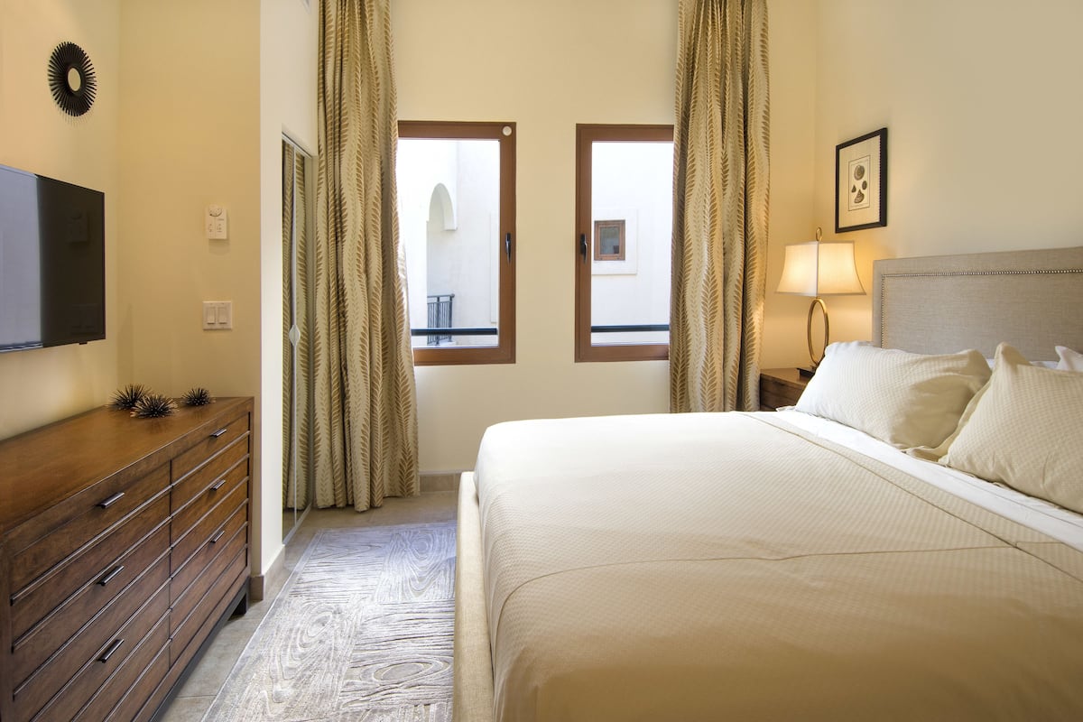 Wifi gratis y ropa de cama