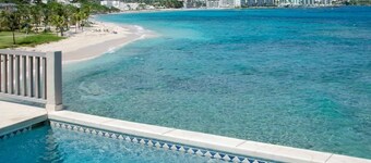 Beach House Younes by Island Properties Online